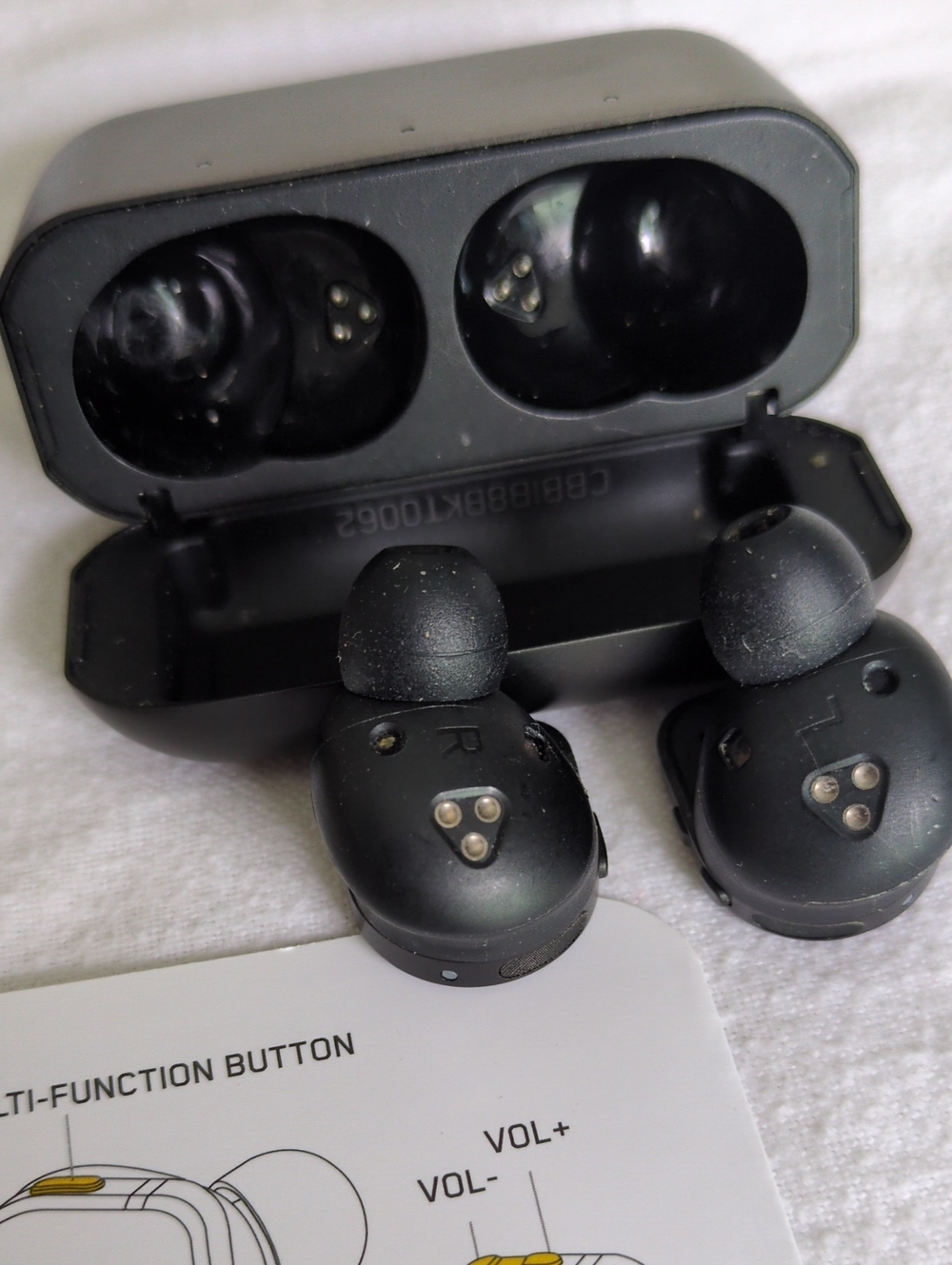 MW08 Earbuds